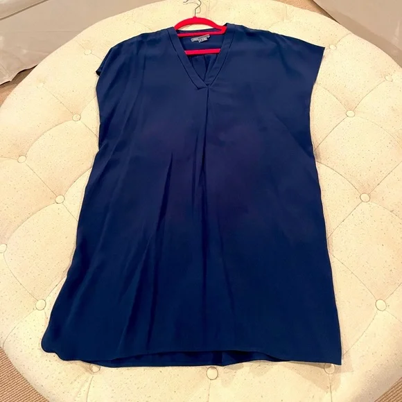 vince navy silk dress Vince navy silk dress